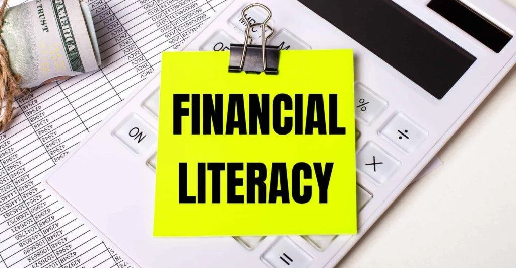 Financial literacy - Invoice Crowd