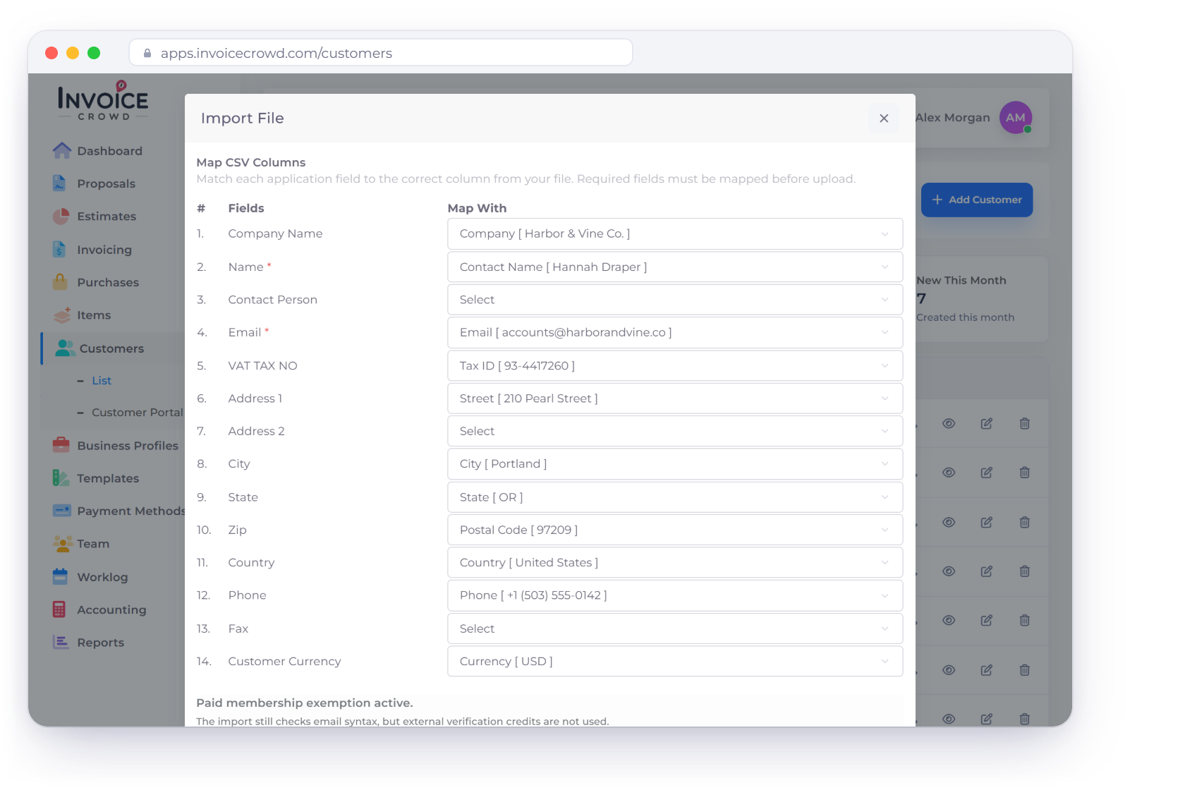Invoice Crowd Import File window for customers, with each customer field such as company, name, email, address and currency mapped to a column from the exported file