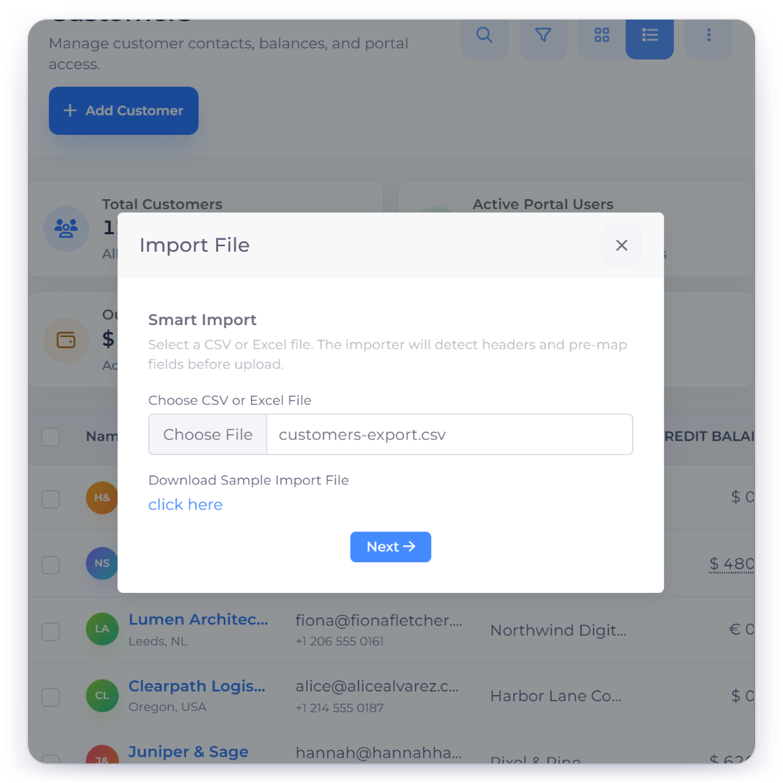 Invoice Crowd Smart Import step with an exported customers file chosen, while Zoho payments, credits, projects and templates stay in the archive